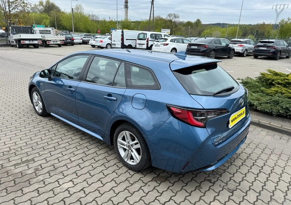 Toyota Corolla cena 56900 przebieg: 188000, rok produkcji 2021 z Gniezno małe 67